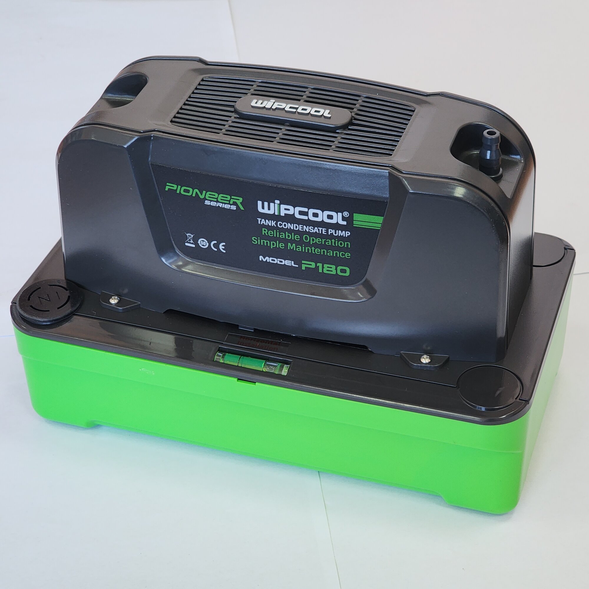 Помпа дренажная накопительная/ насос для кондиционера Wipcool P180, 180 л/ч