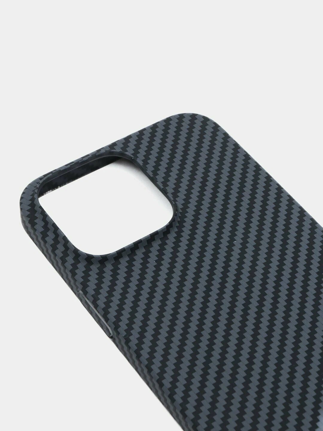 Чехол, для iPhone 13 Pro Max карбоновый, Classic, Free Airli — фото 1