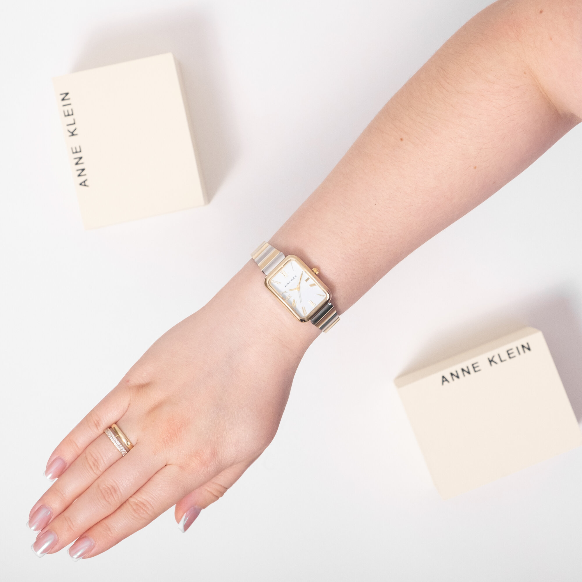 Наручные часы ANNE KLEIN Classic, желтый, золотой, серебряный, белый — фото 1