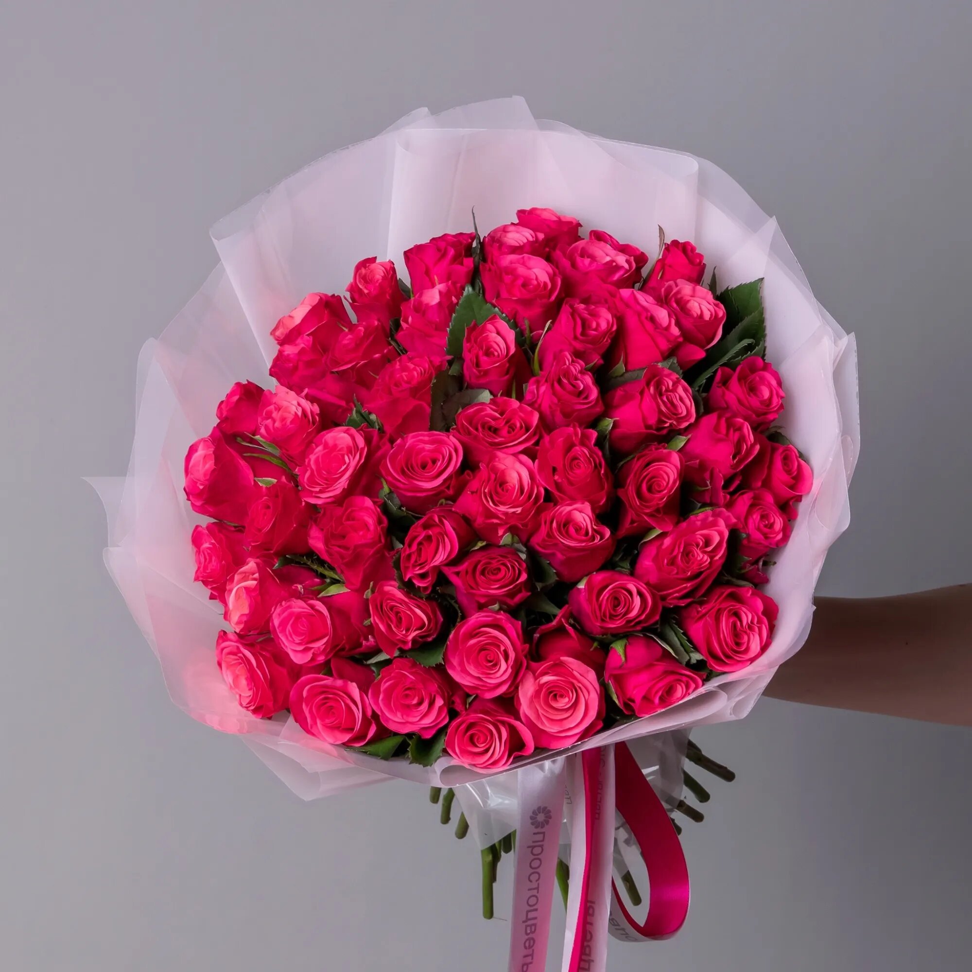 Букет из малиновых роз 51 шт Высота 40 см в коробке и аквабоксе от "Простоцветы"