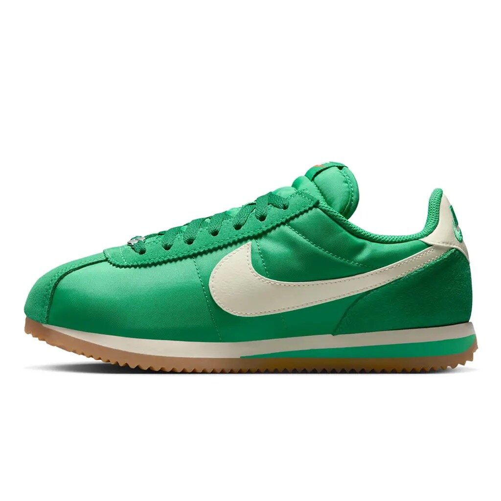 Кроссовки NIKE Cortez, размер 39 EU, зеленый