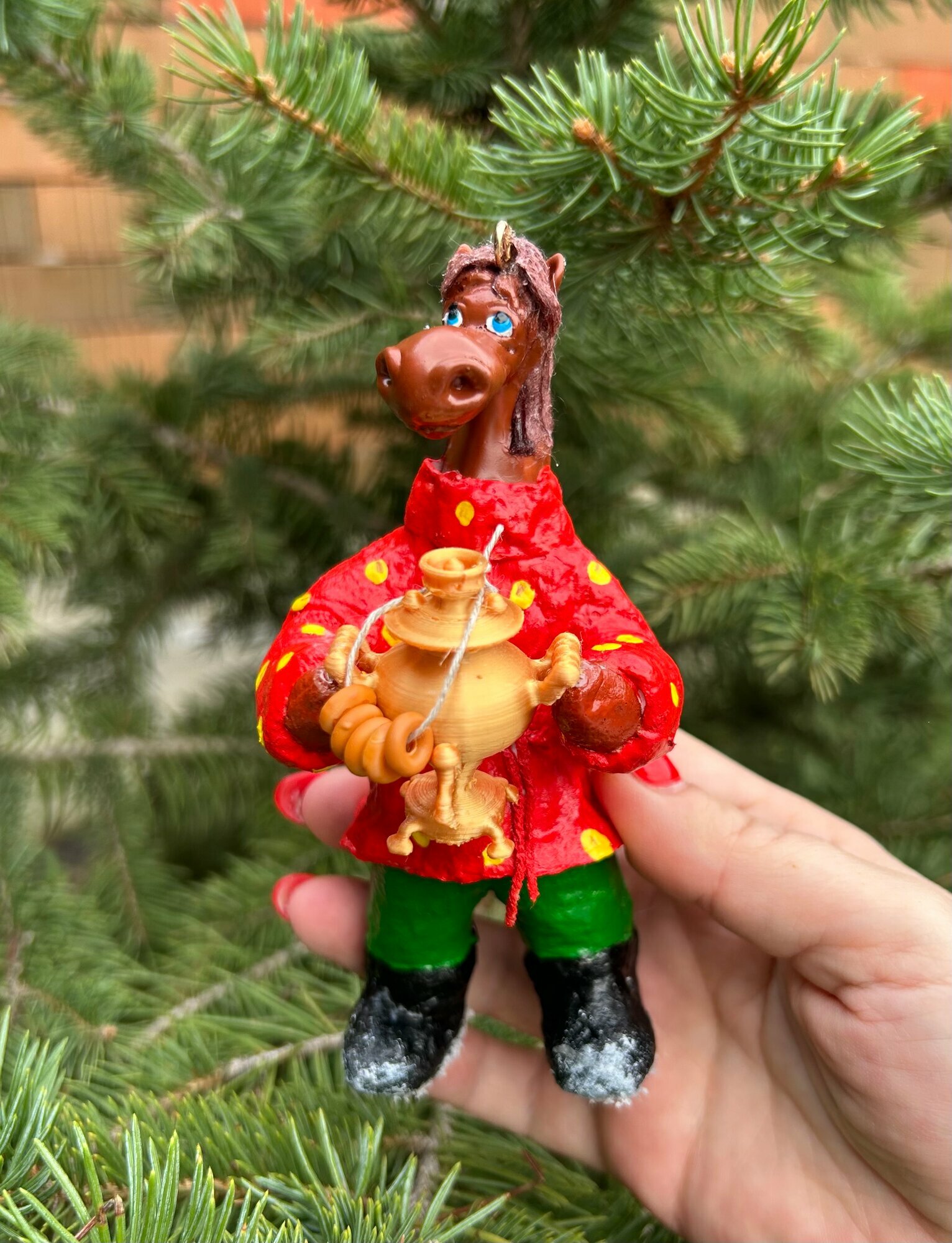 Ватная елочная игрушка - конь с самоваром