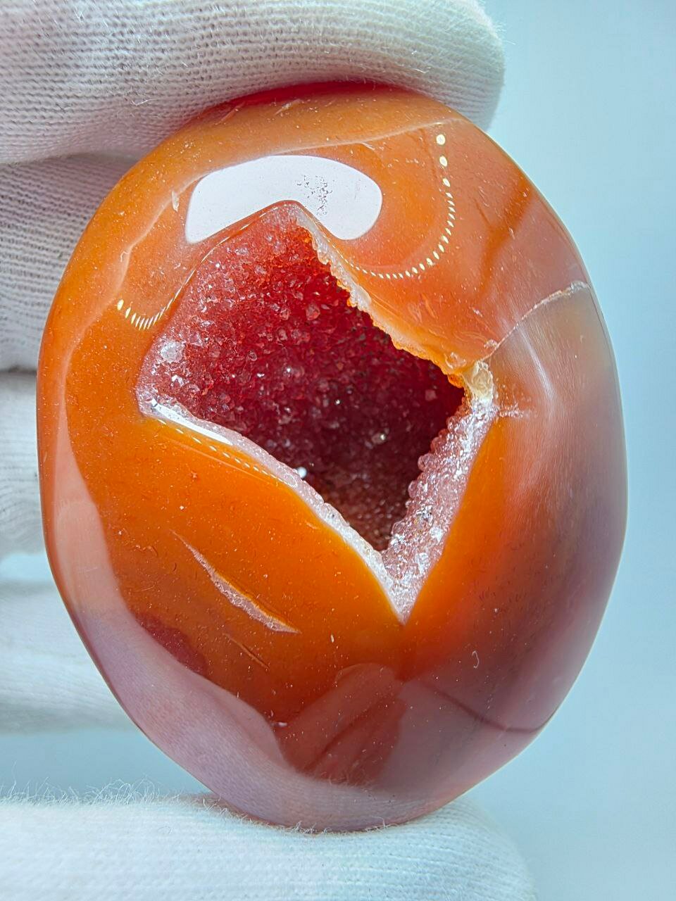 Сердолик с жеодой 54 мм, 66 г.