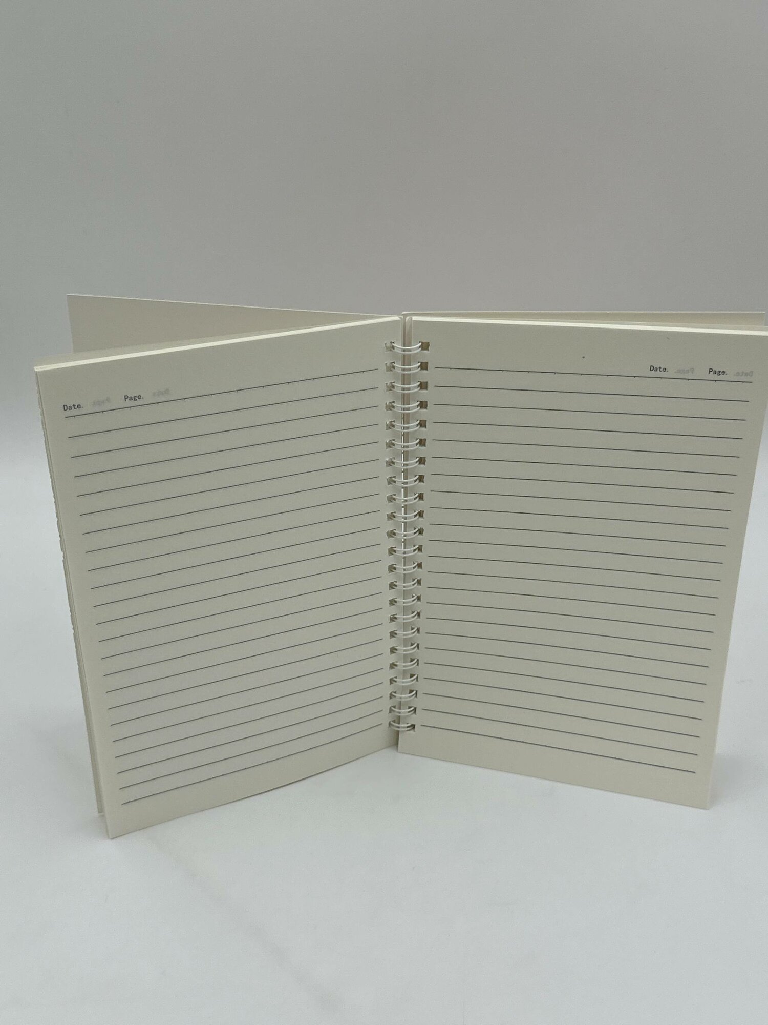 Тетрадь на спирали в линию A5 «Lavender Fields» — 60 листов. — фото 1