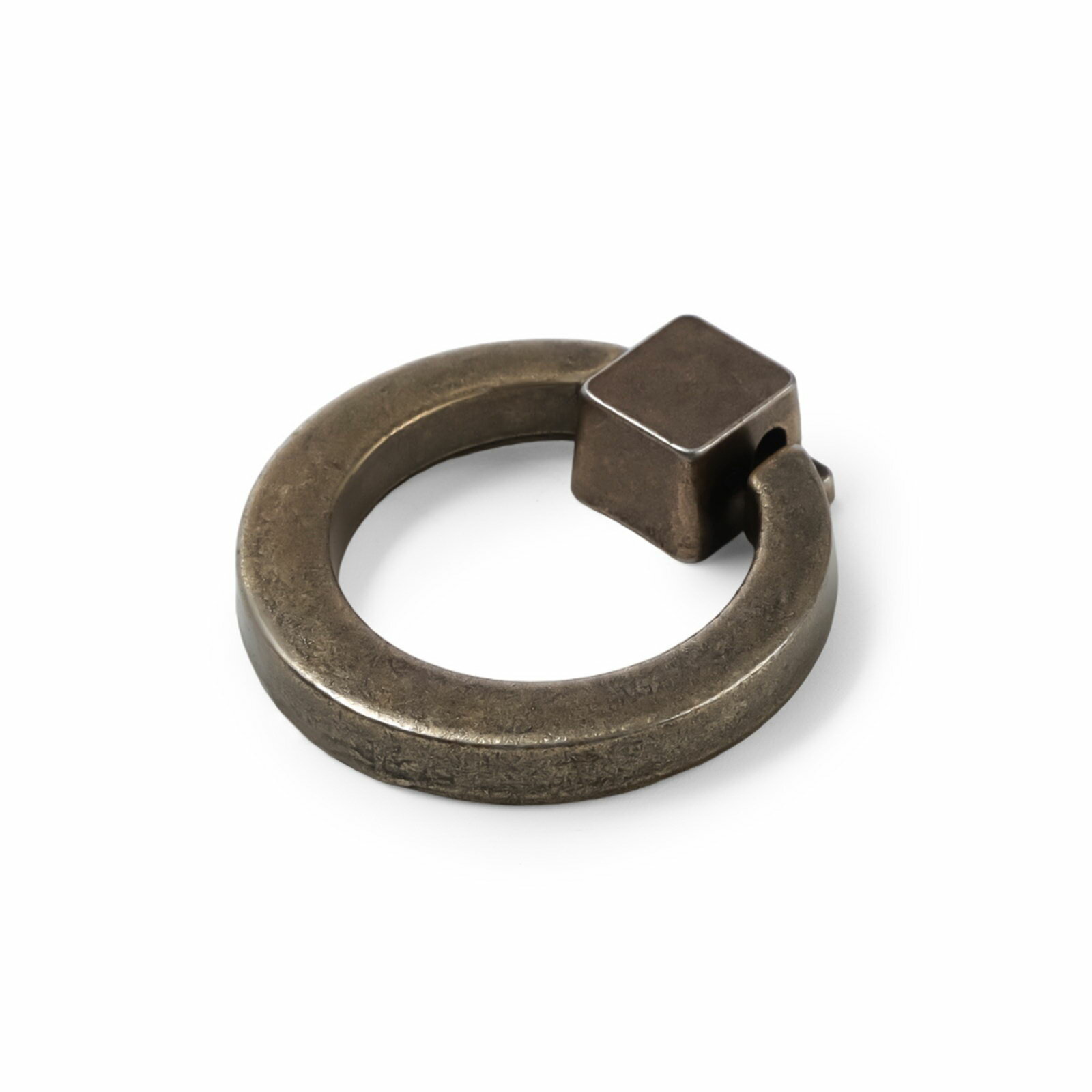 Ручка-кнопка РК045AB бронза цвет: бронза форма: кольцо размер упаковки: 4 x 1 x 4 см.