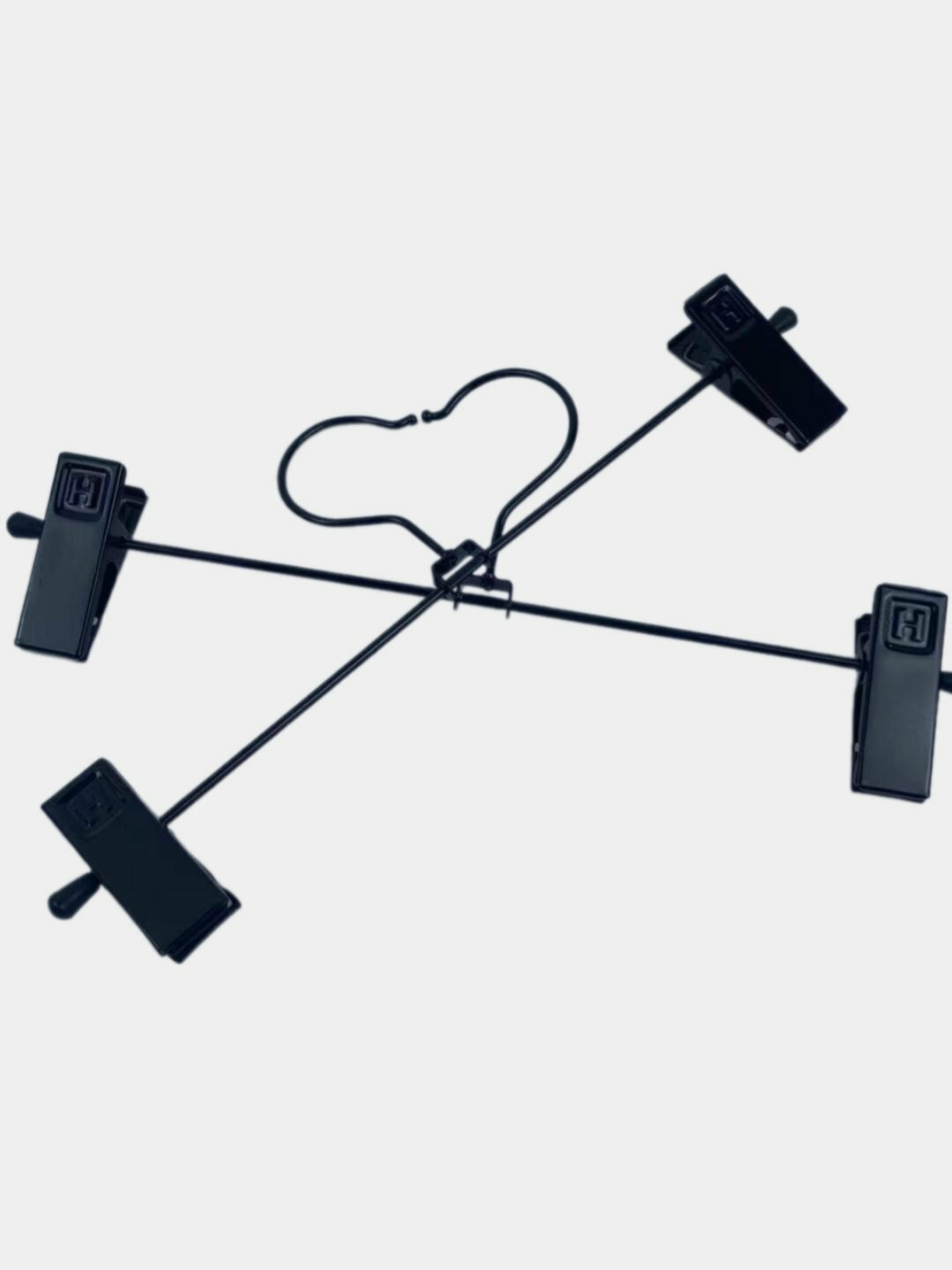 Вешалка для верхней одежды и брюк, пластиковые, и металлический разноцветные (черный)