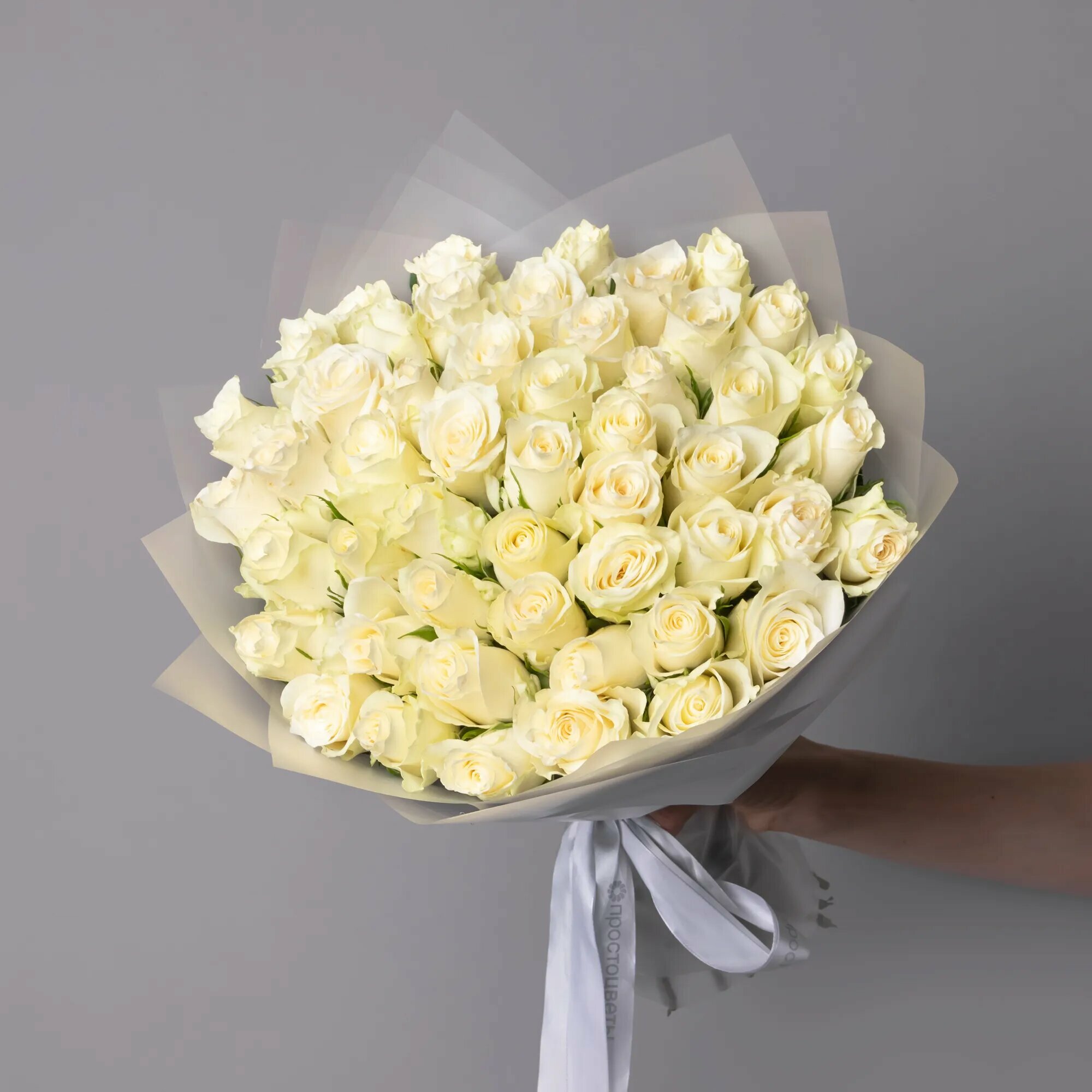 Букет Роза "Белая" 29 шт Высота 40 см в коробке и аквабоксе от "Простоцветы"