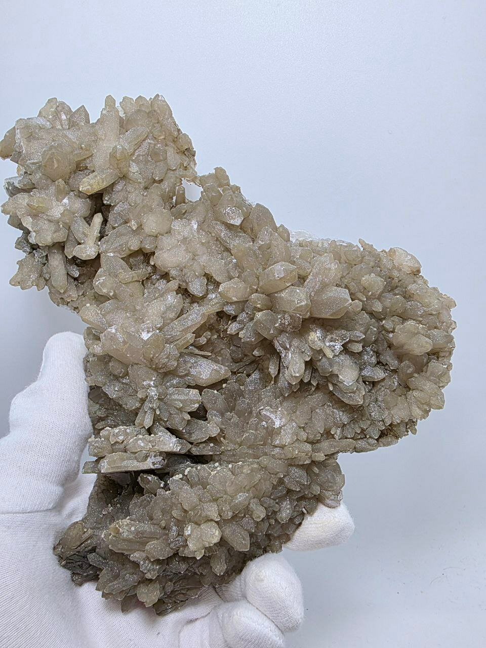 Друза кварца 184 мм, 683 г.