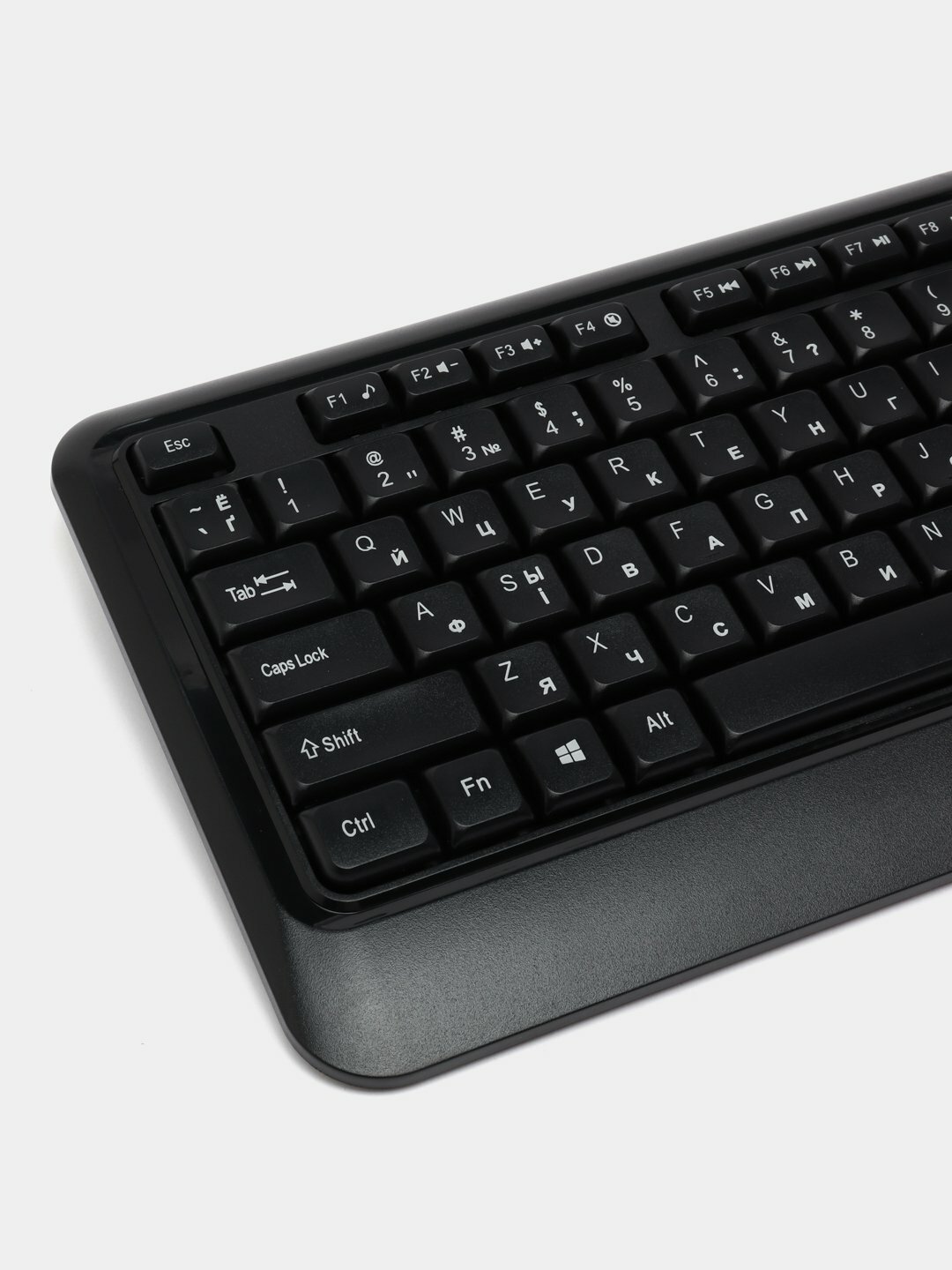 Клавиатура 2E KS130 USB в черном исполнении - это надежное периферийное устройство — фото 1