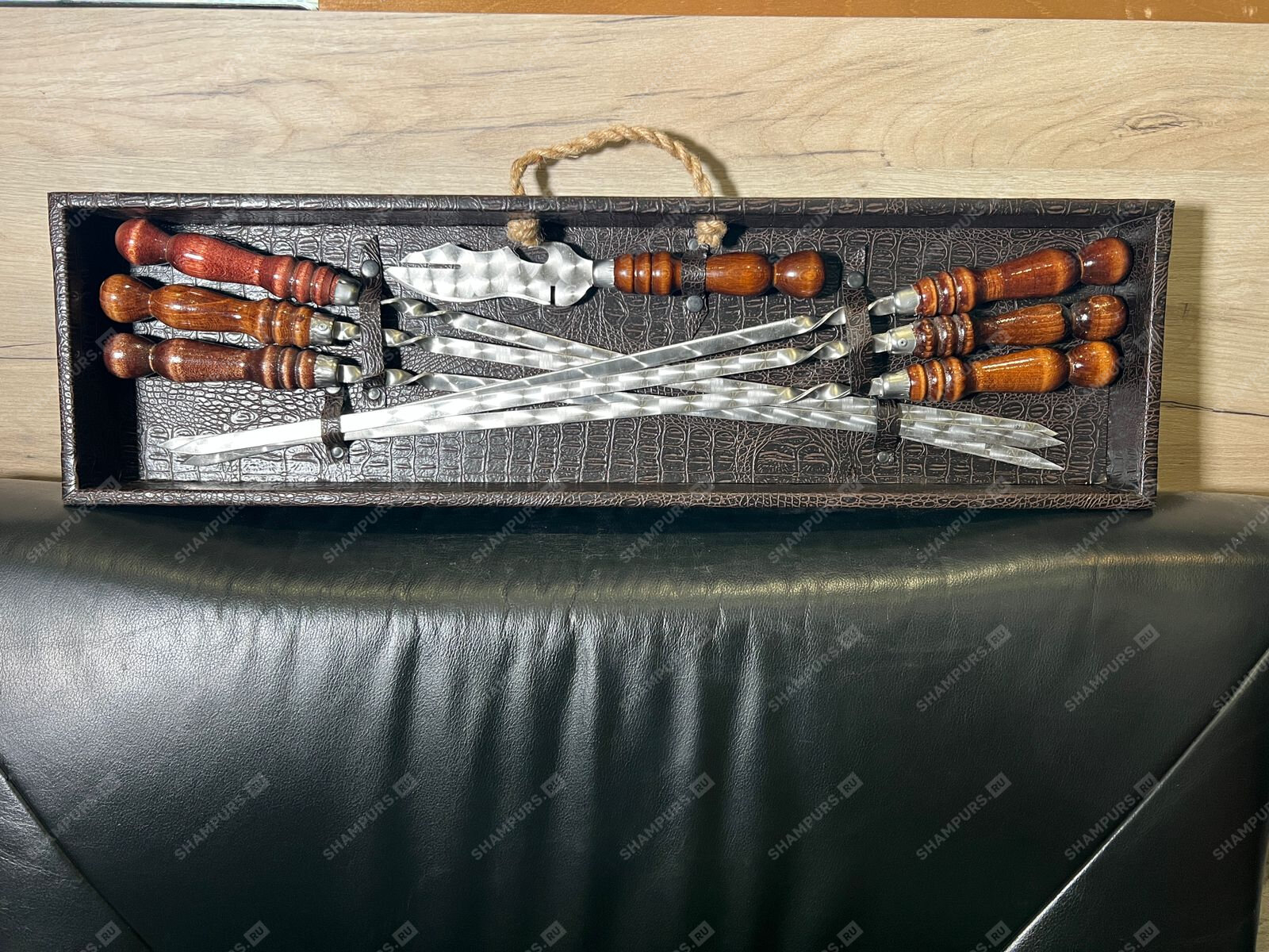 Подвесной пенал на 6 шампуров с ножом для мяса