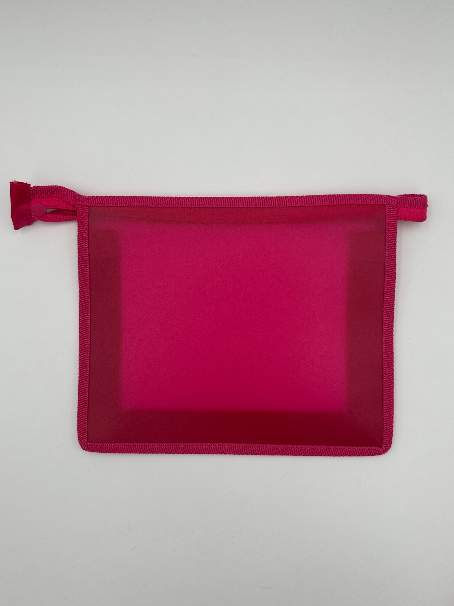 Школьная папка А5 на молнии с принтом Принцессы для девочек. — фото 1