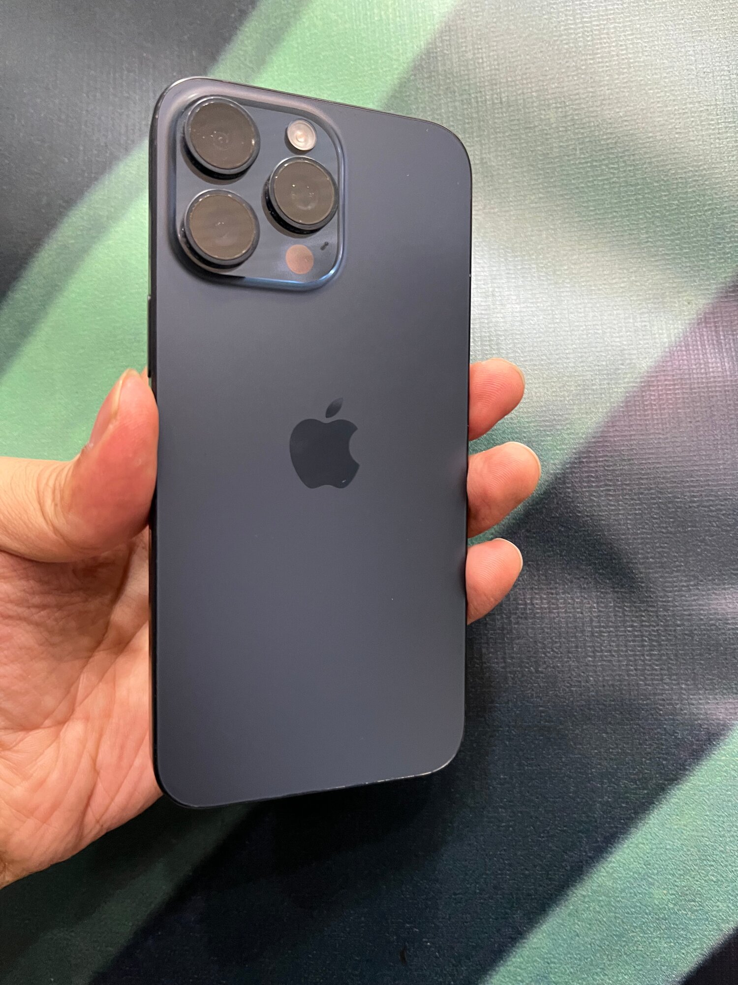 Смартфон Apple iPhone 15 Pro Max 256GB, eSIM, Blue 88%