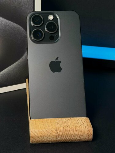 Изображение товара Смартфон Apple iPhone 15 Pro 128 ГБ, 2 nano-SIM, чёрный титан