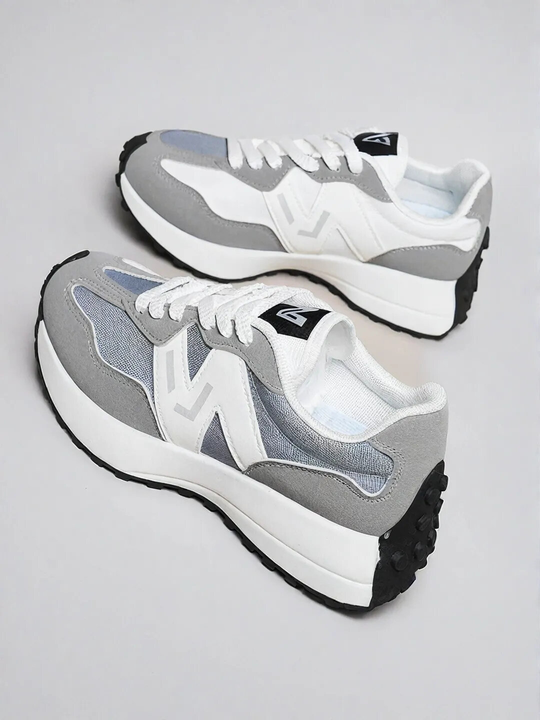 Кроссовки  574 Classic, полнота E (EU)/ на узкую и среднюю стопу, размер 36, серый — фото 1