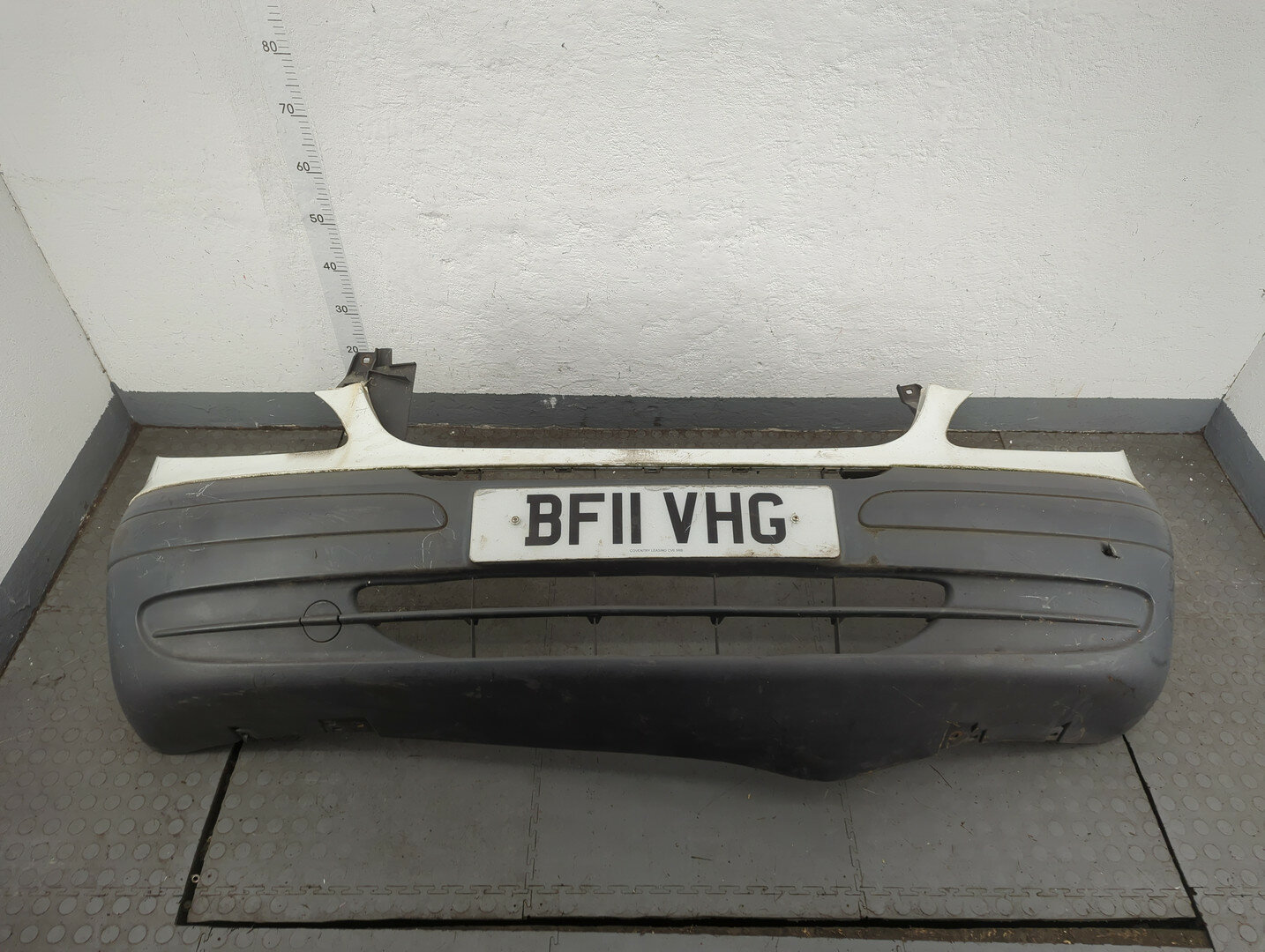 Бампер передний Mercedes Vito W639 Б/У