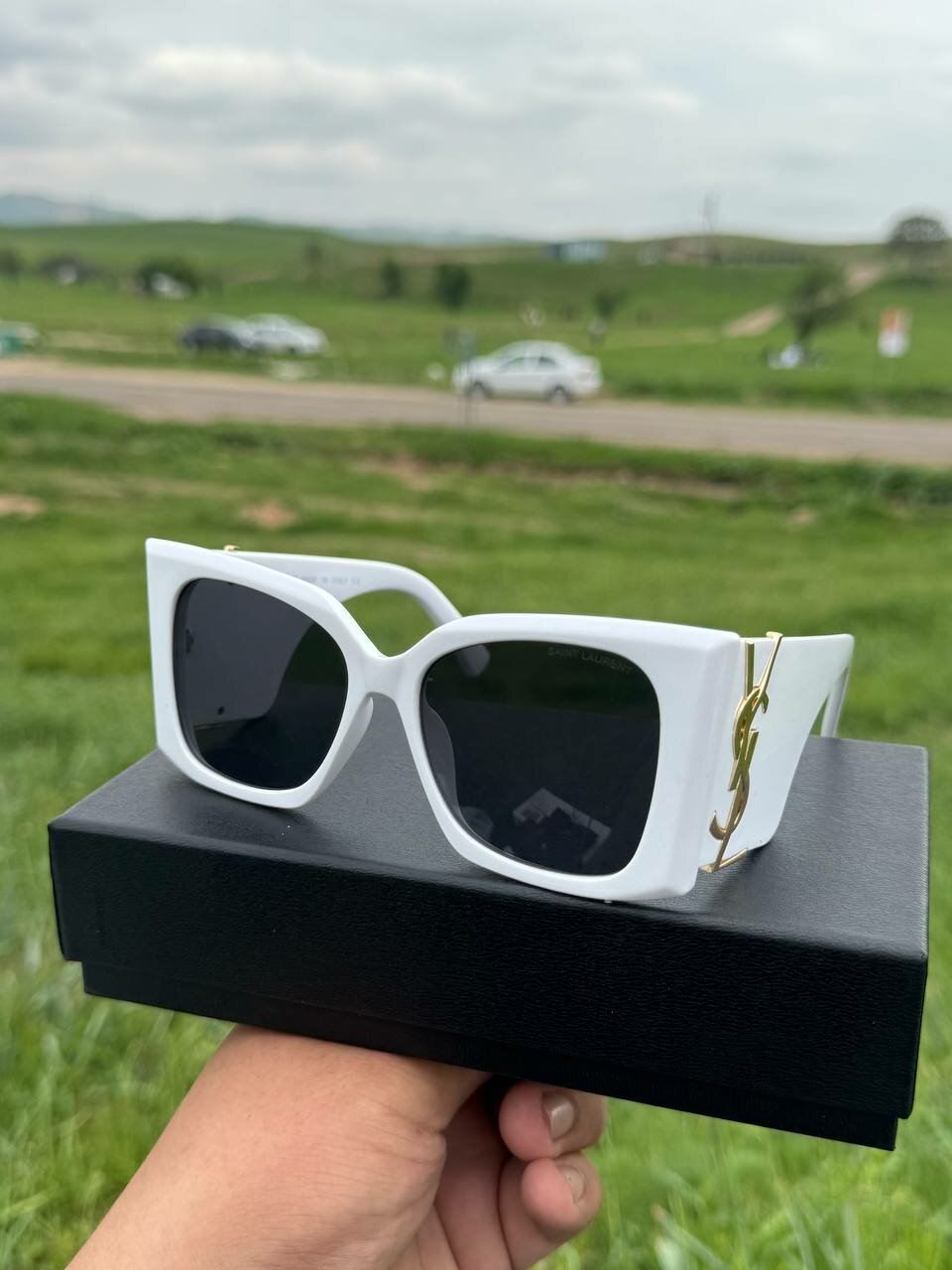 Солнцезащитные очки Saint Laurent, белый — фото 1