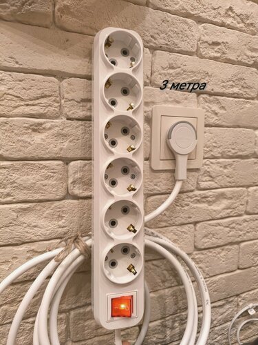 Изображение товара Удлинитель с Плоской Потайной вилкой Невидимкой 3 метра кабель ПВС ГОСТ 3*1,5 :6 розеток