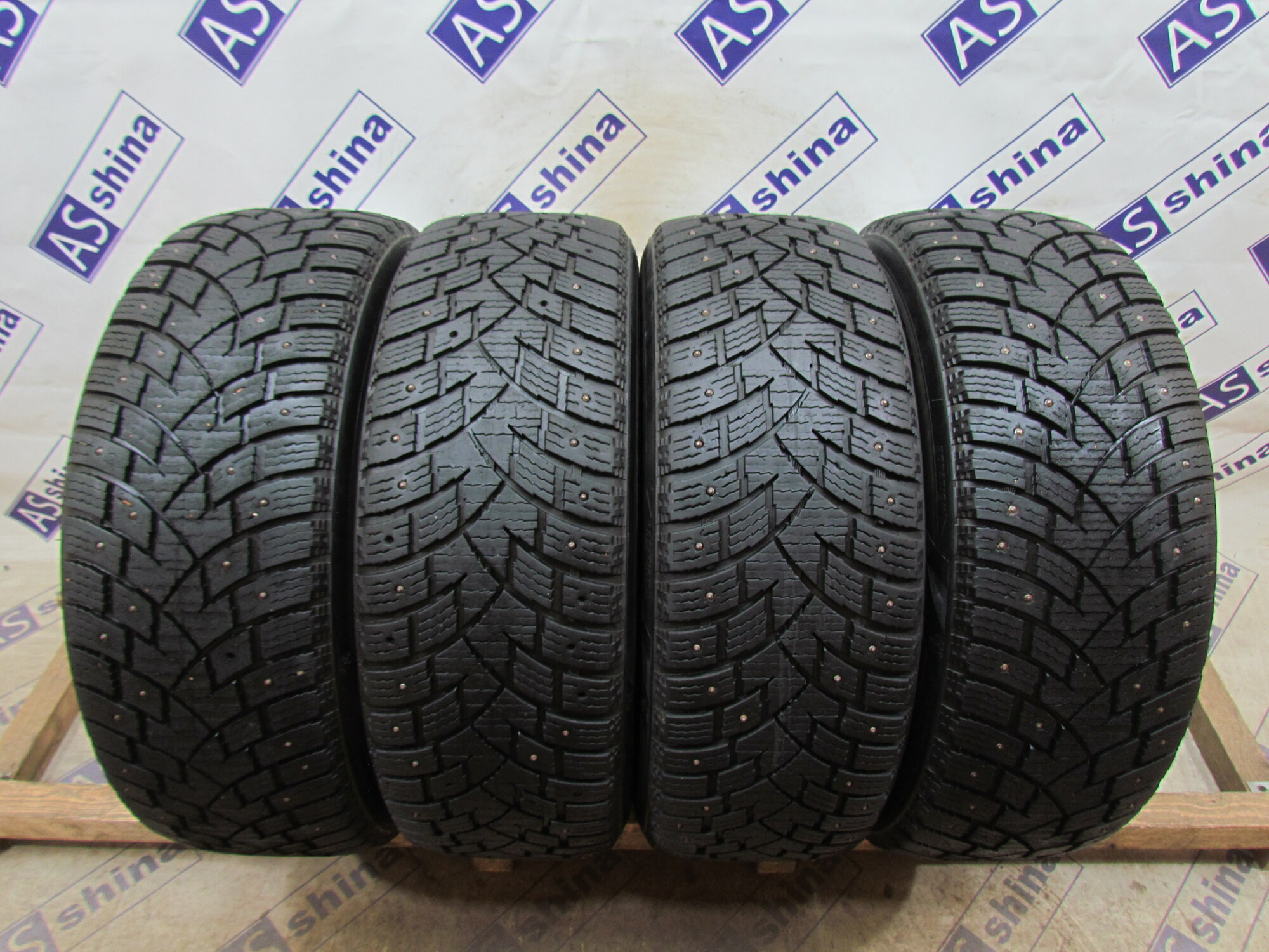 Landsail Ice Star IS37 225 60 R17 зимние шипованные БУ шины 10-20% износ , артикул 0026680