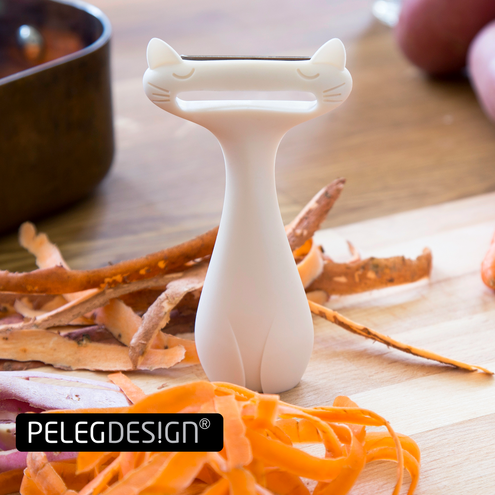 Нож для чистки овощей Peleg Design CatPeeler, белый