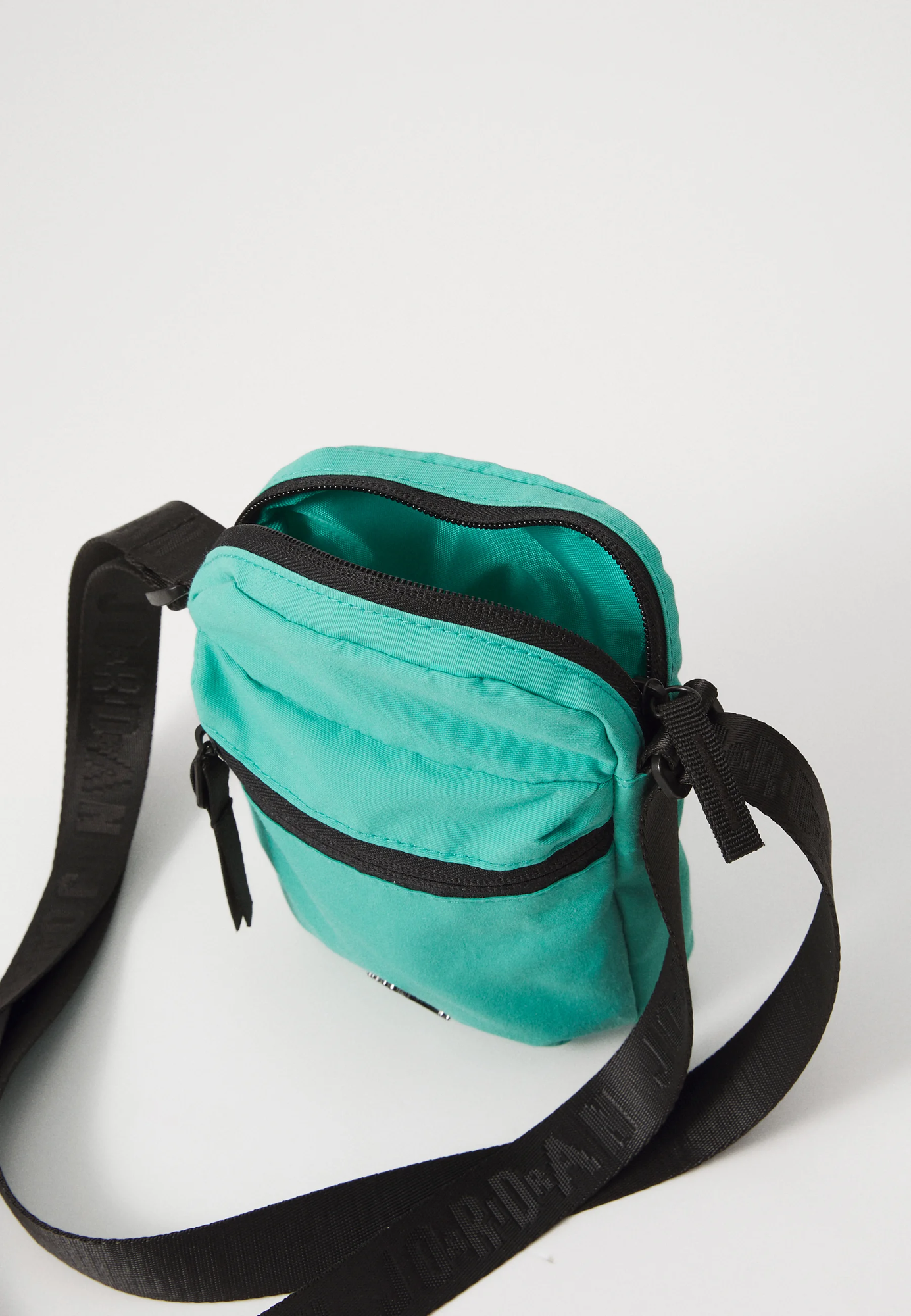 Сумка мессенджер Jordan AIRBORNE FESTIVAL, фактура матовая, зеленый — фото 1