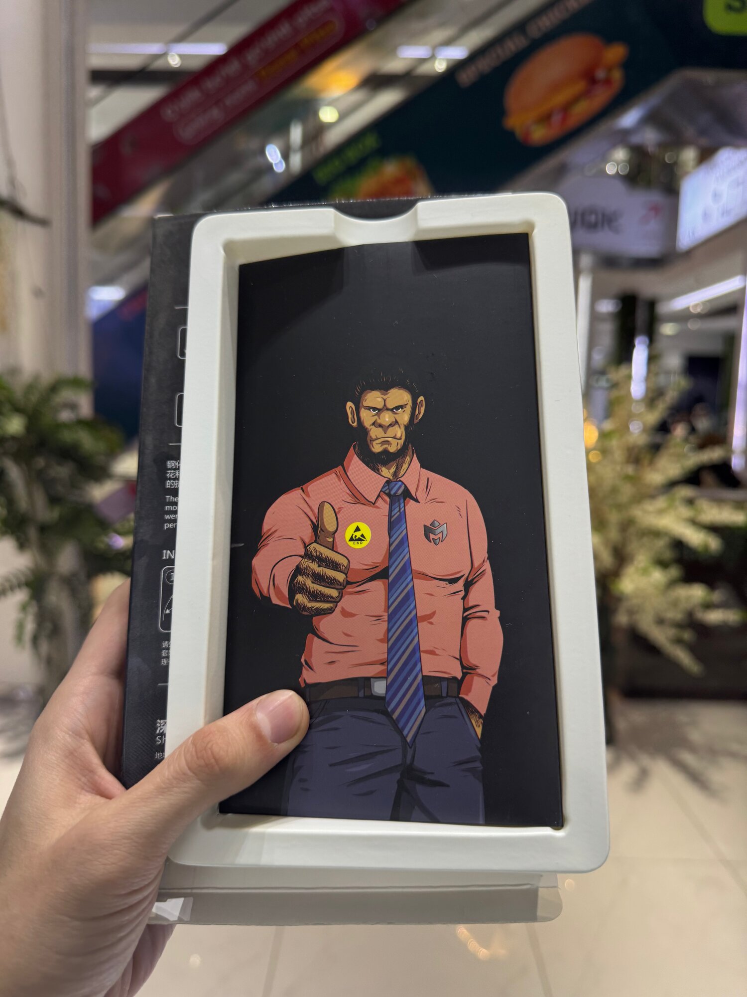 Закаленное стекло Gorilla , антишпион, для телефона iPhone 14 Pro — фото 1