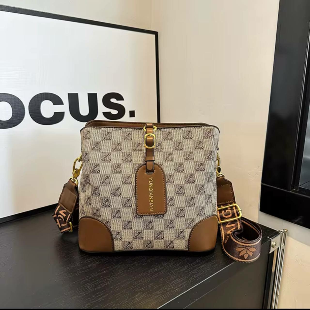 Сумка поясная , фактура матовая, гладкая, бежевый — фото 1