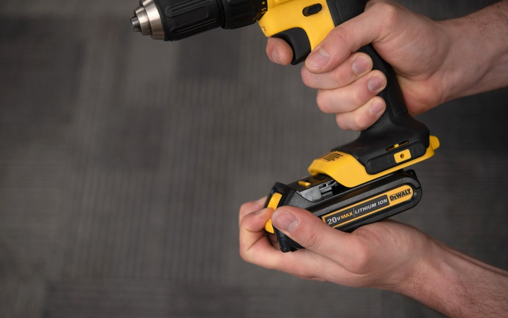 DEWALT 20V MAX XR Бесщеточная компактная дрель-шуруповерт (DCD791D2) — фото 1