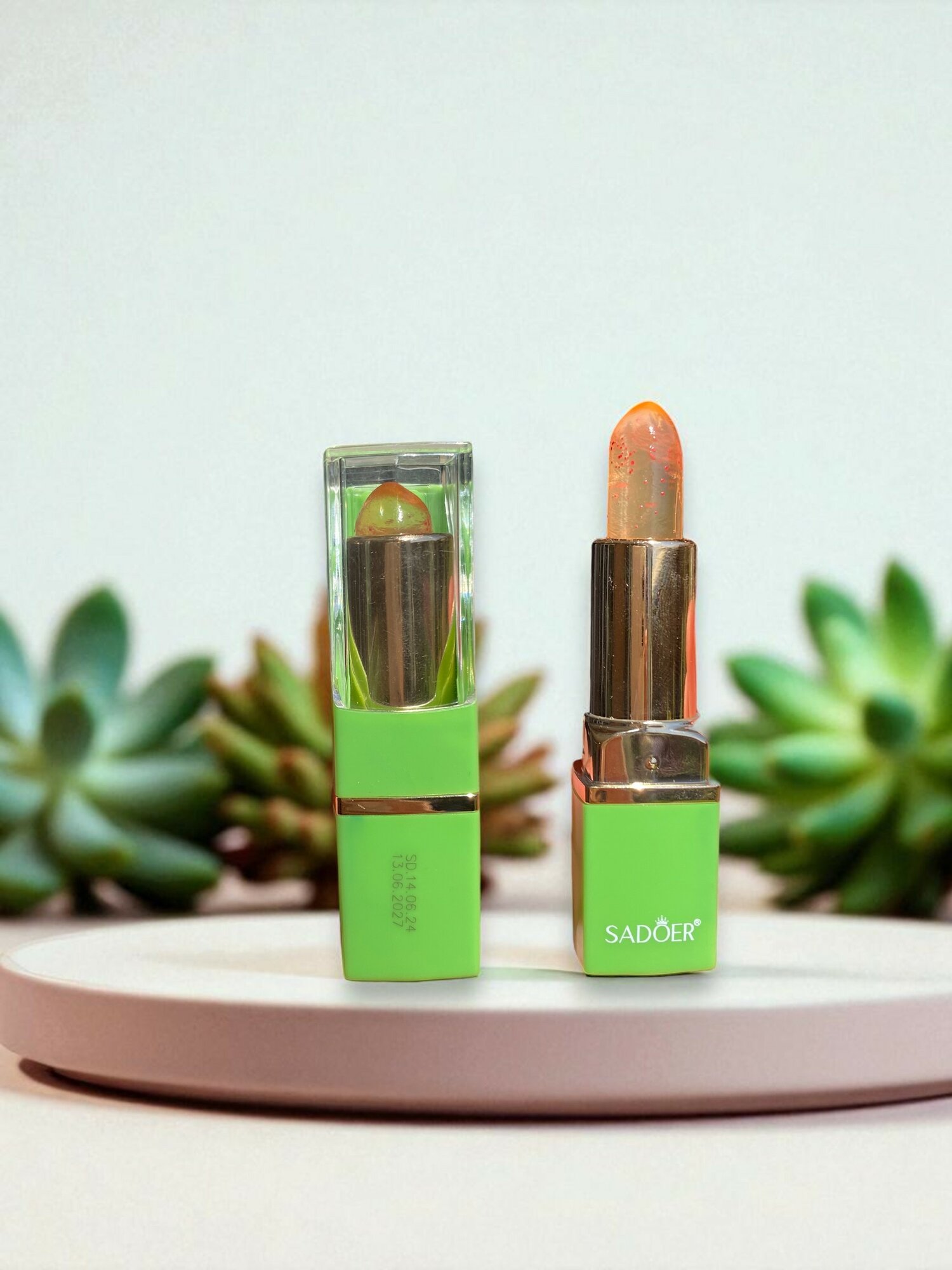 Помада SADOER "Lip Charm", эффект объема, кремовая, питательная