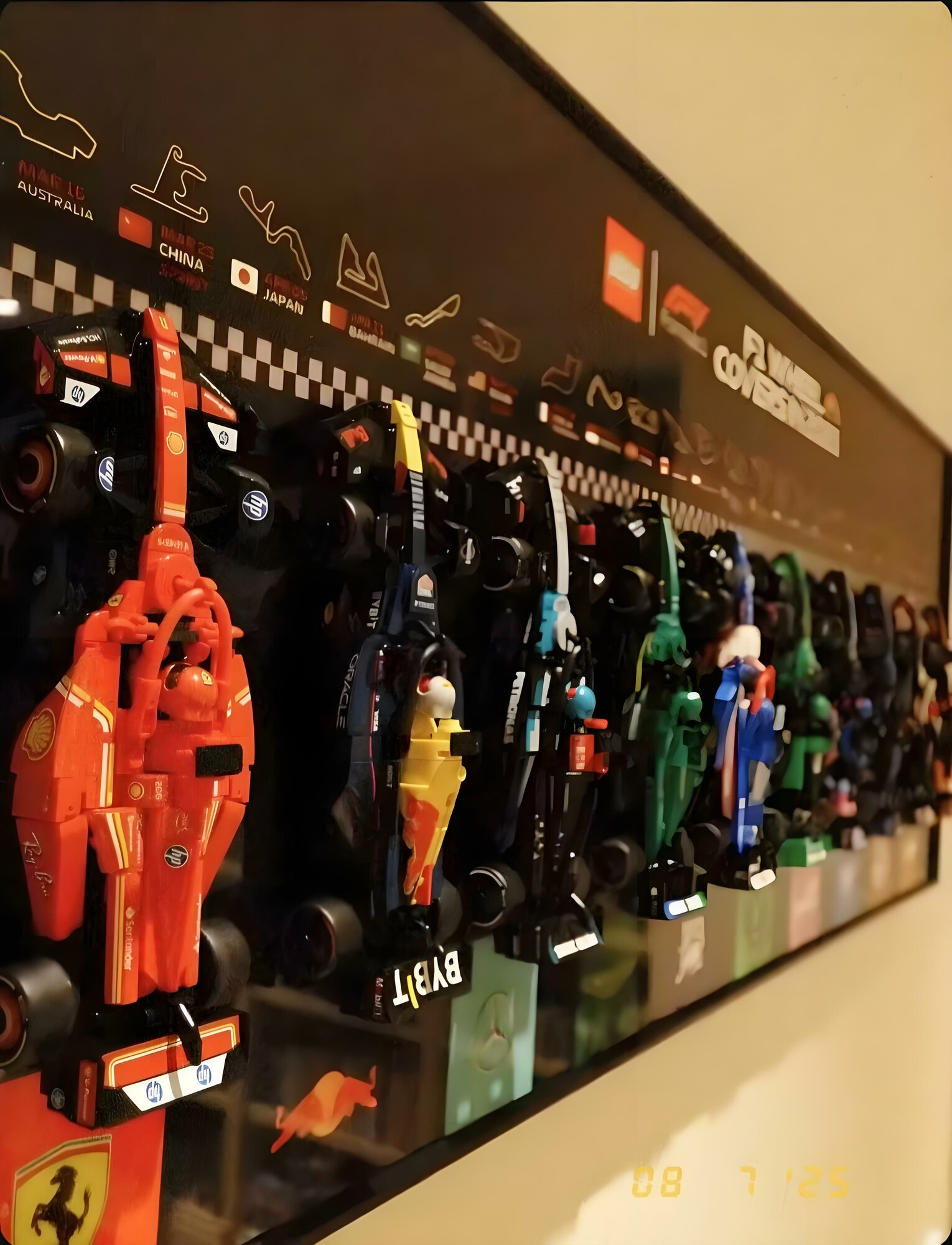 Постер Speed Champion F1, Подходит для гоночных автомобилей Lego, зеркало S-класса, 120x45x3,5 см, рама из алюминиевого сплава. — фото 1