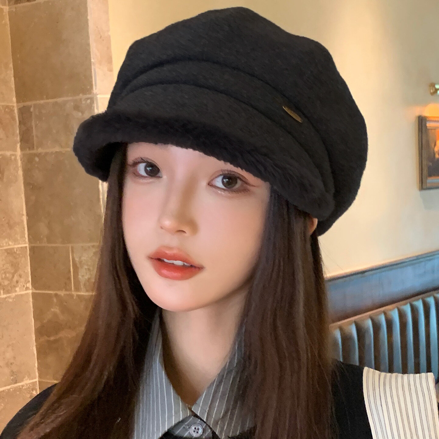 Плюшевая восьмиугольная шапка для женщин, осень и зима 2025, новый стильный утиный берет с маленьким лицом, утолщенный и теплый, модная шляпа художника