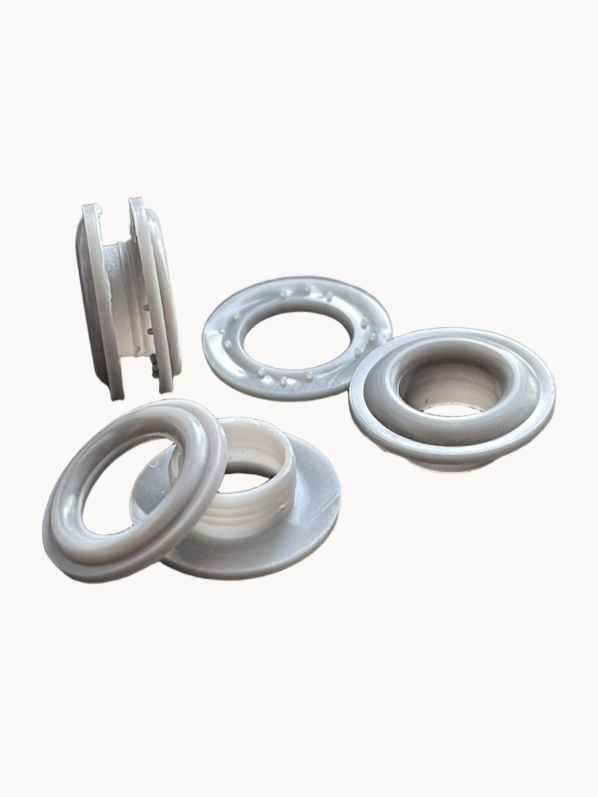 Люверсы пластиковые, серые 16/8 мм на защелках, 50 шт, люверсы для одежды, на шторку для душа