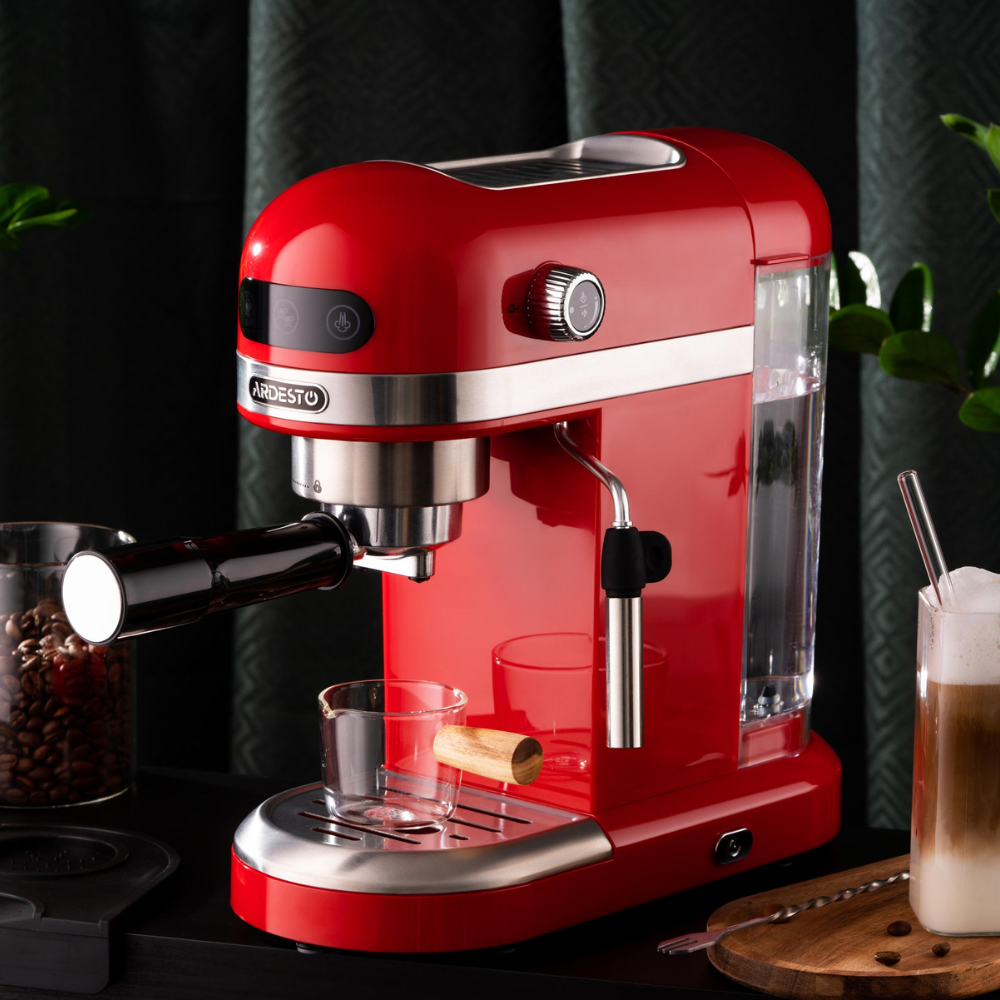 Кофеварка Ardesto рожковая YCM-E1501, 1,4л, молотый, ручной капуч, подогрев чашек, красный — фото 1