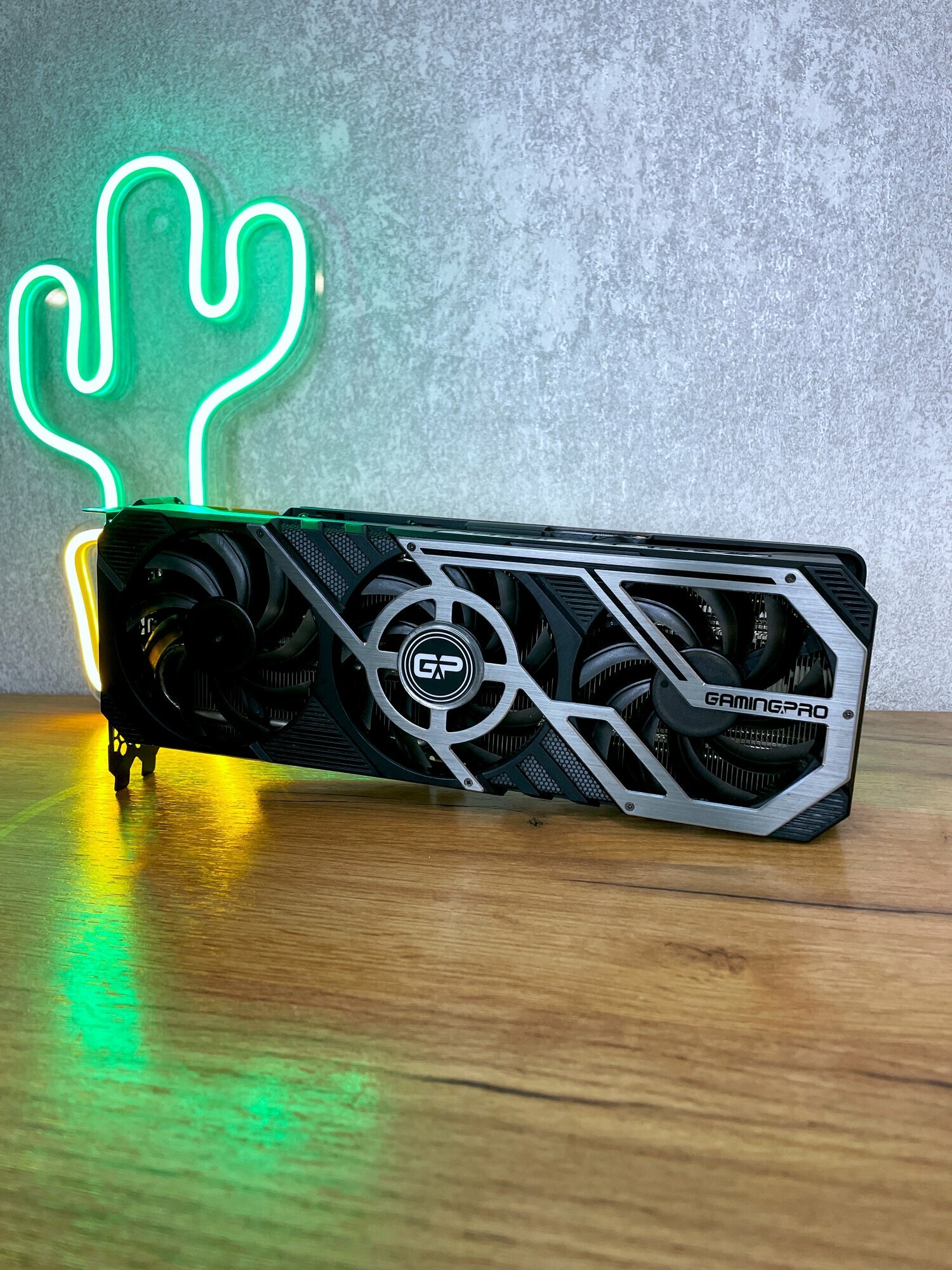 Видеокарта Palit GeForce RTX 3090 GamingPro