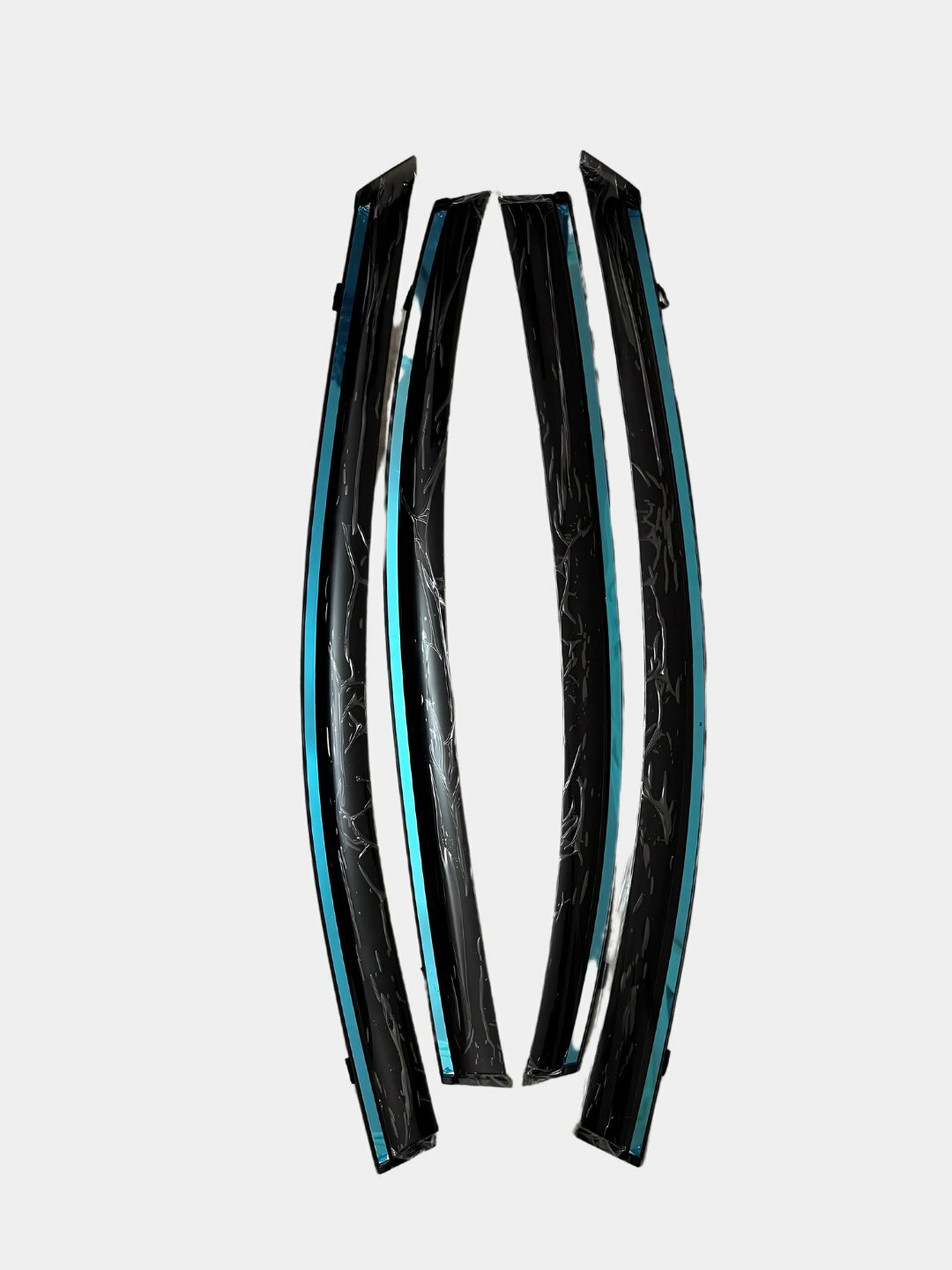 Ветровики (дефлекторы) на MALIBU 2 – комфорт и защита в любую погоду — фото 1