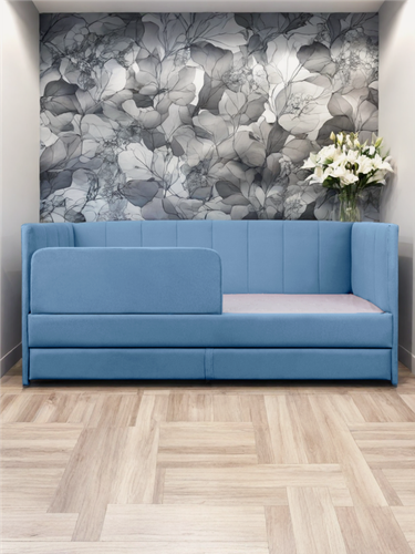 Изображение товара Кровать детская М-Стиль "Хагги"200х90 см, с дополнительным спальным местом, защитным бортиком, голубая