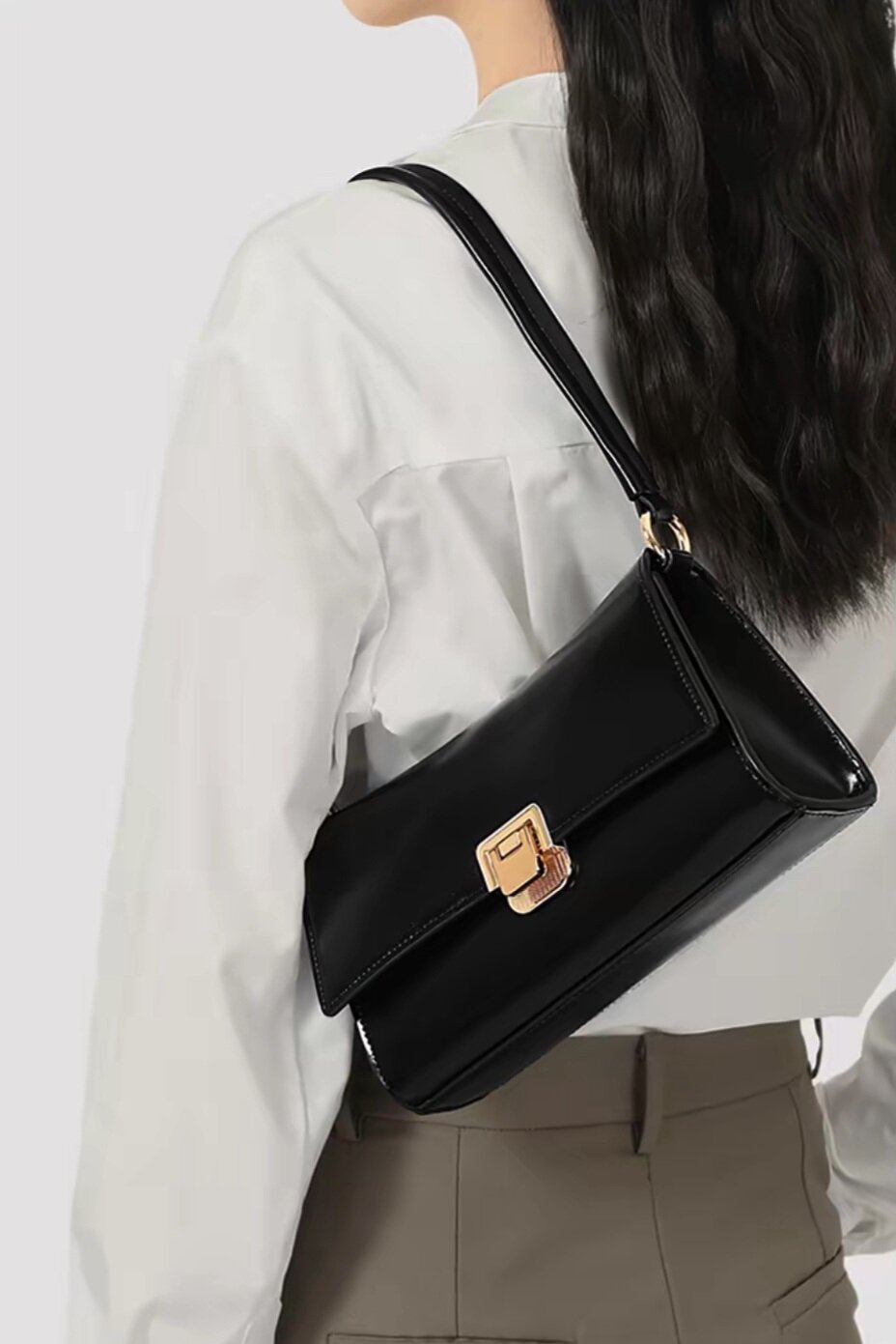 Сумка кросс-боди  из натуральной кожи, фактура гладкая, черный — фото 1