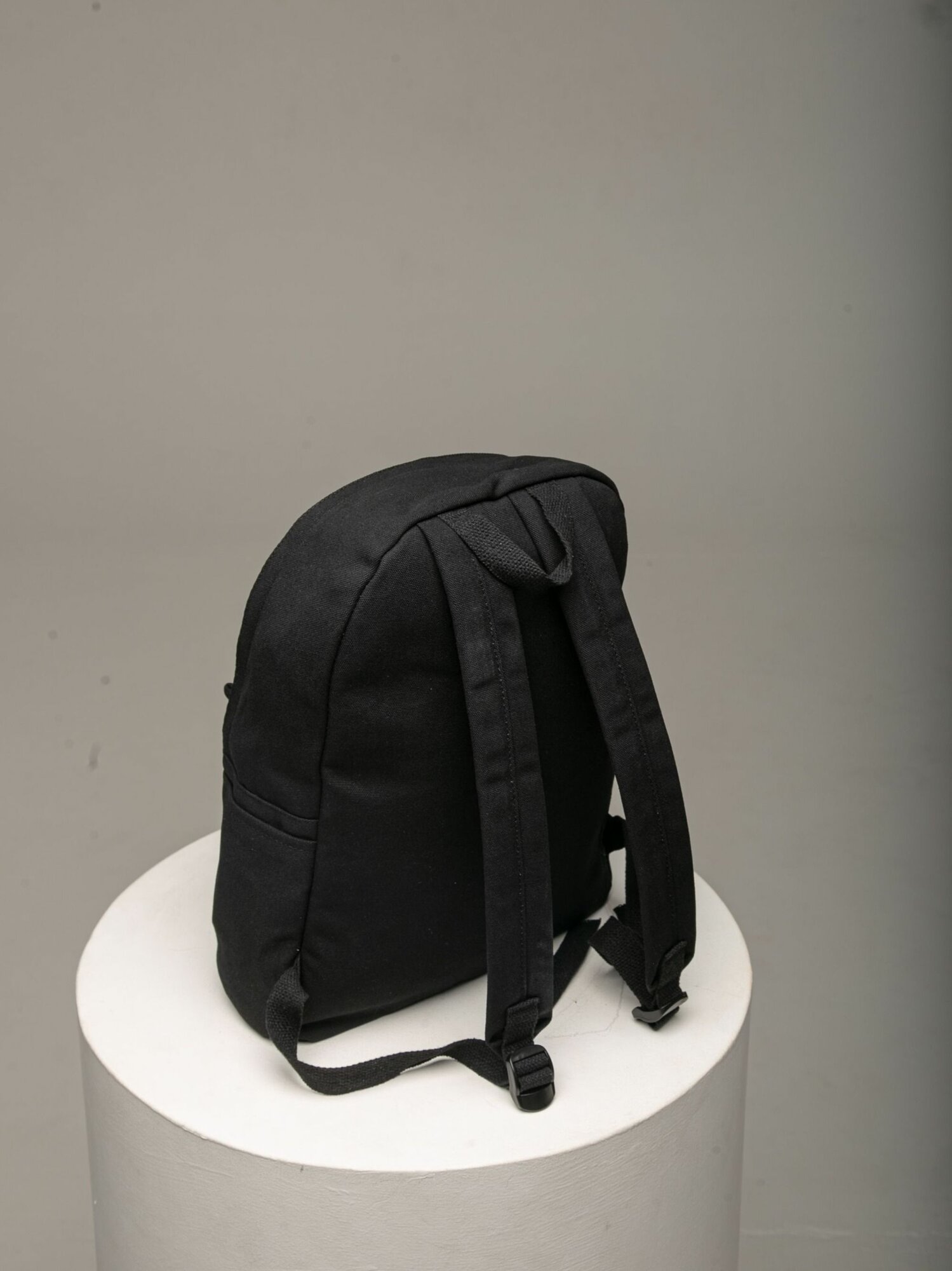 Рюкзак для ноутбука городской, черный, ткань Оксфор / Рюкзак Мужской/ Женский — фото 1