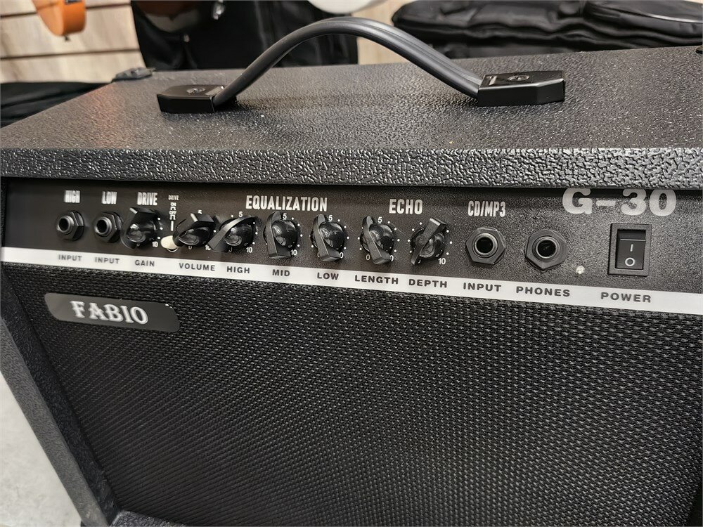 Гитарный комбоусилитель JOYO - фото №3