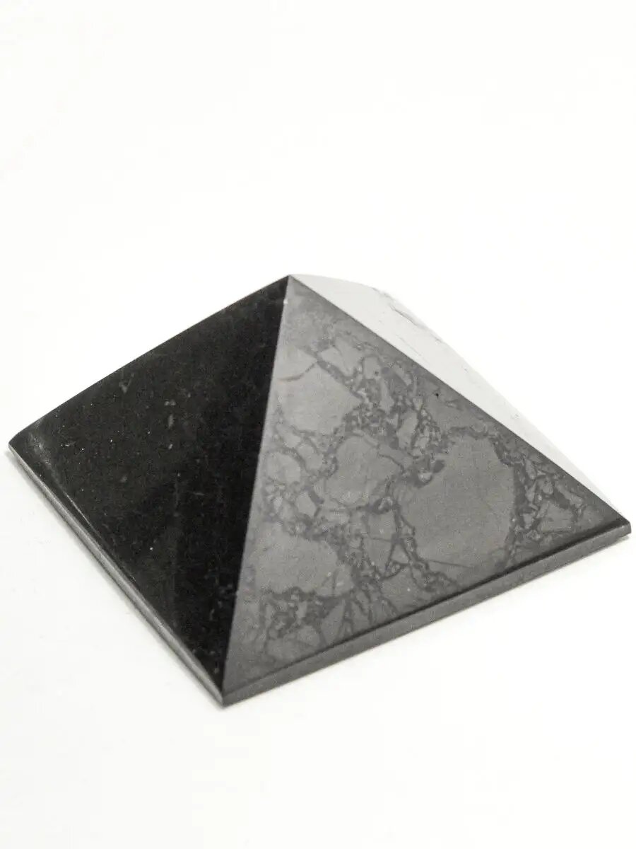 Пирамида из Шунгита натурального 5 см