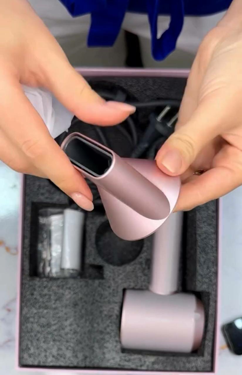 Фен-стайлер Hofmann SHD1602ILP/HF, 1600Вт, 3 температурных режима, ионизация