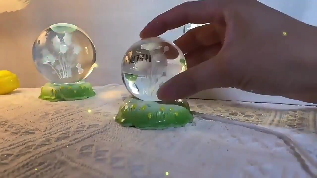 Ночник "Хрустальный шар Котёнок с ландышем", настольный, LED, меняет цвет подсветки — фото 1