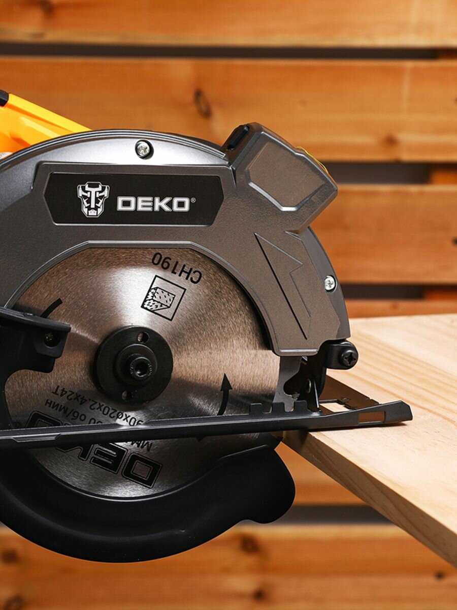 Циркулярная дисковая электро пила DEKO DKCS1800W Laser с лазерным указателем 190мм 1800Вт