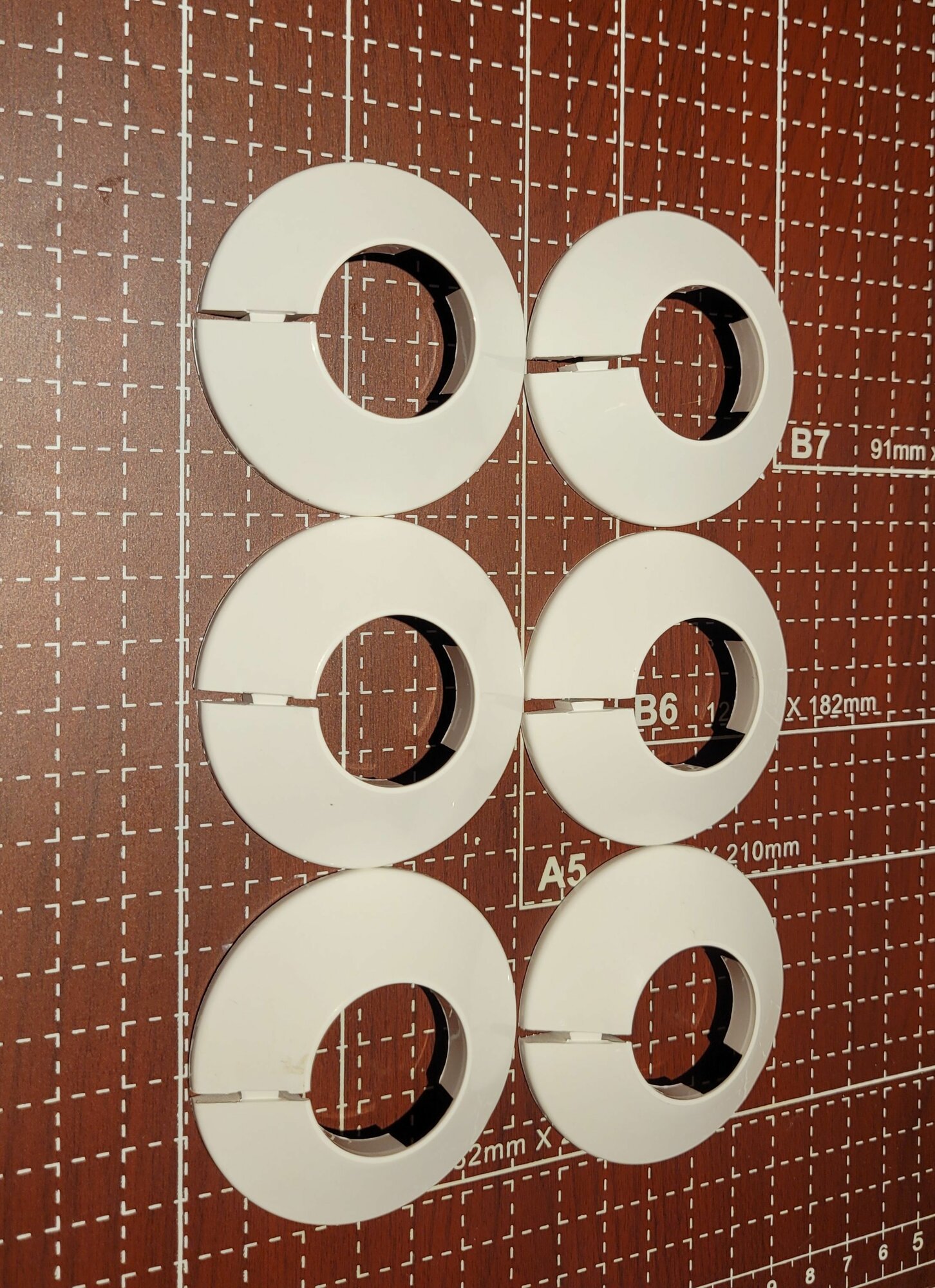 Чашка декоративная отражатель разъемная d28мм(57х27х12мм) белая 6 шт