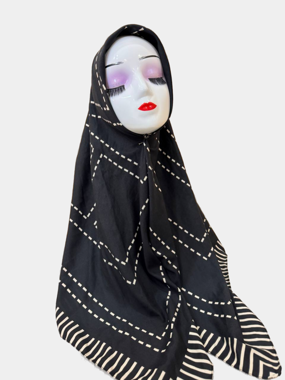 Платок ,110х120 см, коричневый, красный, черный, бежевый — фото 1