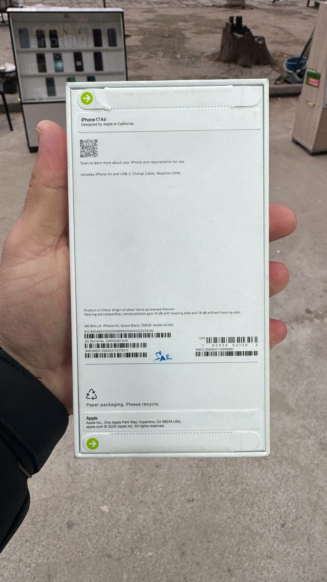 Смартфон iPhone 17 Air, 8ГБ, 256ГБ, 4.5", Dual eSIM, POLED, 90Гц — фото 1