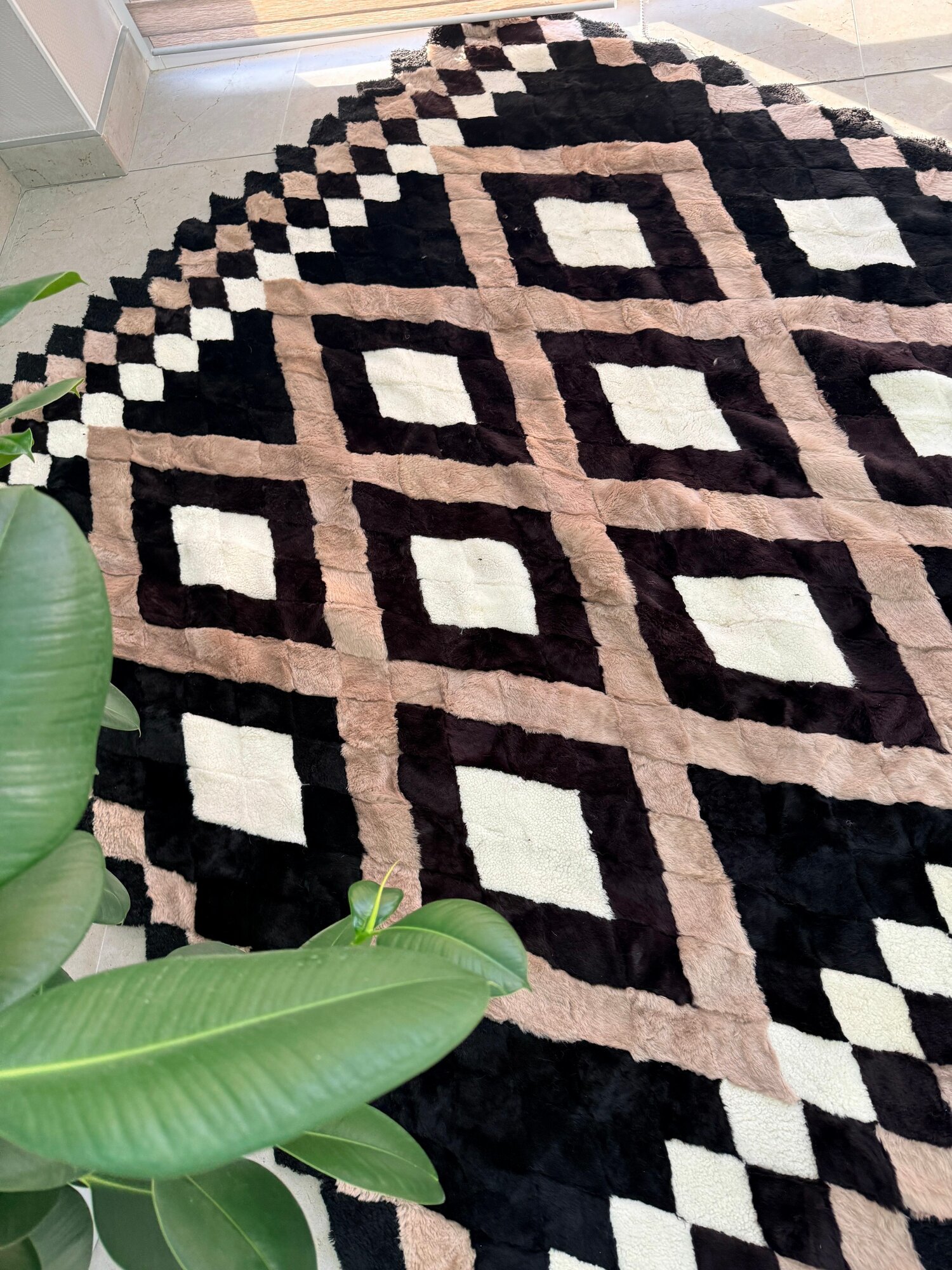 Покрывало меховое ковер из шкуры овчины — фото 1