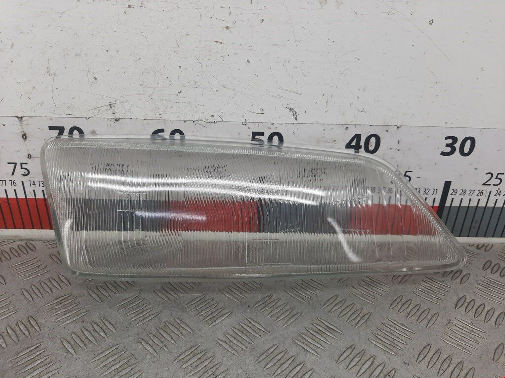 Стекло фары правой Nissan Primera P11 9326R арт. 2275232