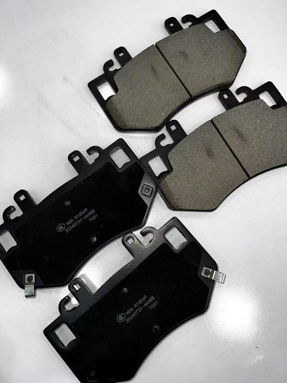 Тормозные колодки CHE MA CHI SU7, дисковые, передние, чёрные — фото 1