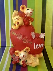 Копилка Мыши на сердце (8 х 7.5 х 13 см)