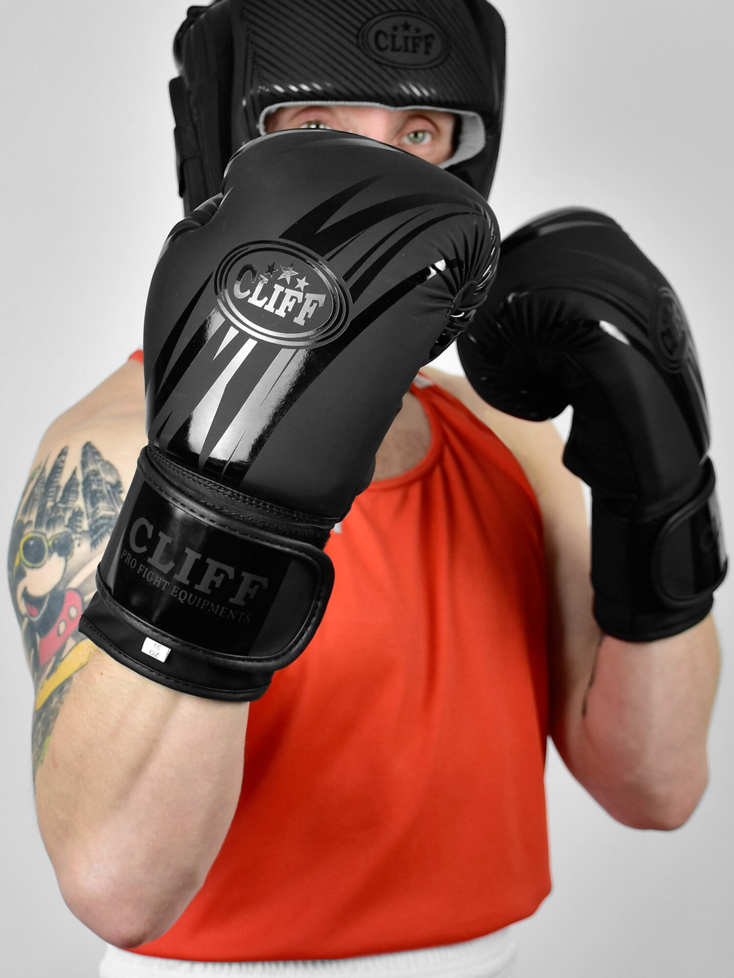 Перчатки бокс 14 oz CF-1 матовые (FLEX) цвет: черный, перчатки боксерские.